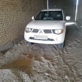 Mitsubishi L200 2006