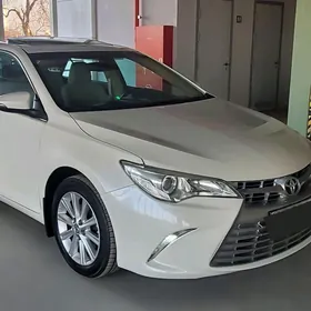 Toyota Camry 2015