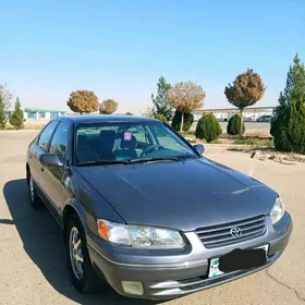 Toyota Camry 1998