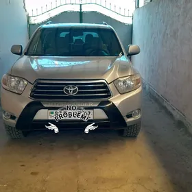 Toyota Highlander Hybrid 2010