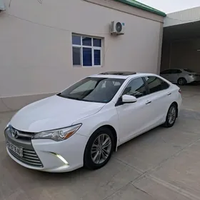 Toyota Camry 2015