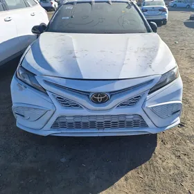 Toyota Camry 2023