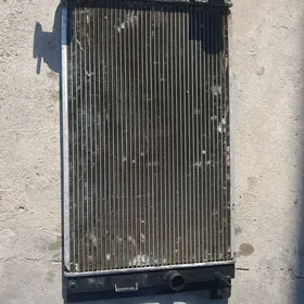 radiator  радиатор karolla