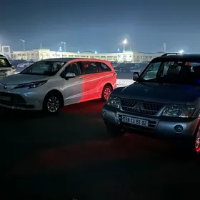 Mitsubishi Pajero 2006