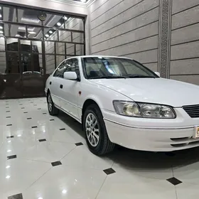 Toyota Camry 1998