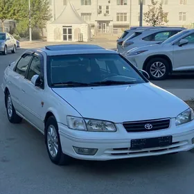 Toyota Camry 2000