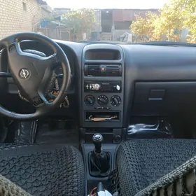 Opel Astra 2003