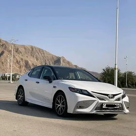 Toyota Camry 2022