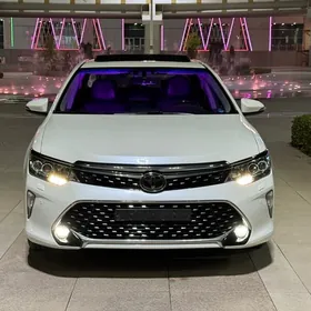 Toyota Camry 2018
