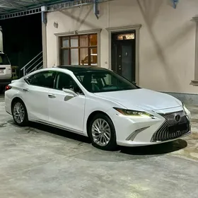 Lexus ES 350 2019
