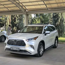Toyota Highlander 2020