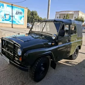 UAZ 452 1985