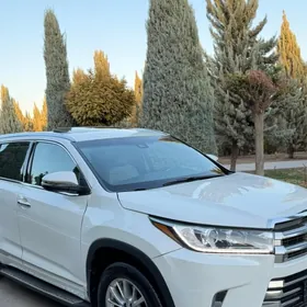 Toyota Highlander 2018