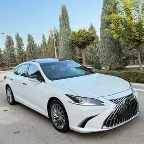 Lexus ES 350 2019