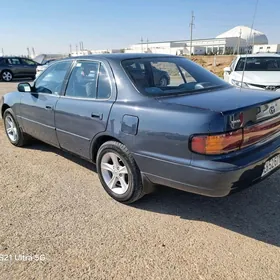 Toyota Camry 1993