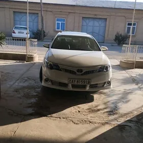 Toyota Camry 2012