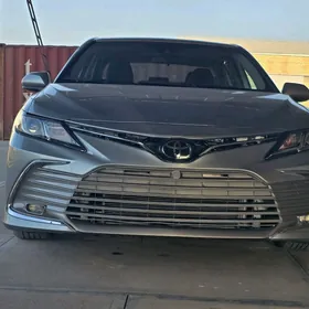 Toyota Camry 2020