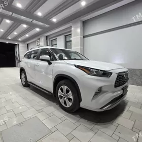 Toyota Highlander 2024