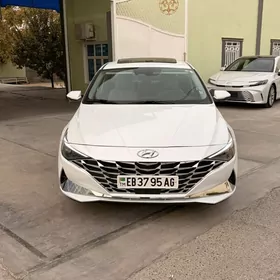 Hyundai Elantra 2021
