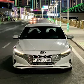 Hyundai Elantra 2023