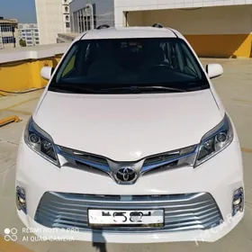 Toyota Sienna 2017