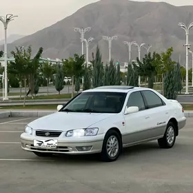 Toyota Camry 2000