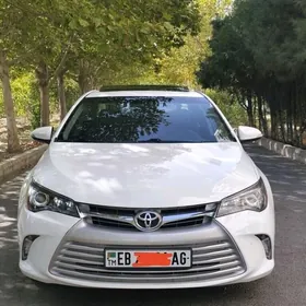 Toyota Camry 2015
