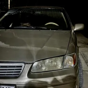 Toyota Camry 1997