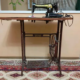 Tikin maşin Швейная машинка