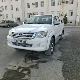 Toyota Hilux 2011