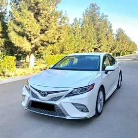 Toyota Camry 2020