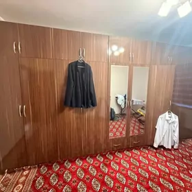 skaf bilen Kuhnya garnitur