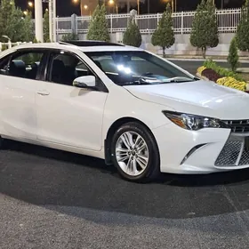 Toyota Camry 2017