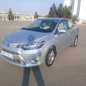 Toyota Yaris 2014