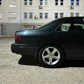 Toyota Camry 2001