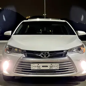 Toyota Camry 2016
