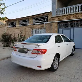 Toyota Corolla 2011