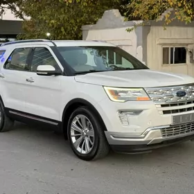 Ford Explorer 2019