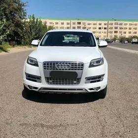 Audi Q7 2010
