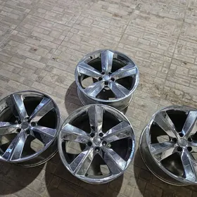 Ford-Lexus diska 20lik