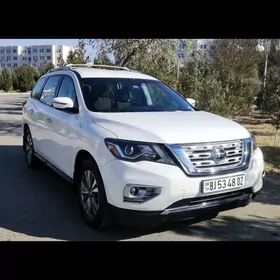 Nissan Pathfinder 2020