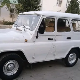 UAZ 469 2000