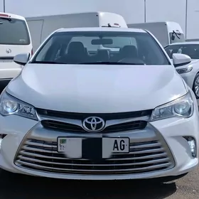 Toyota Camry 2017