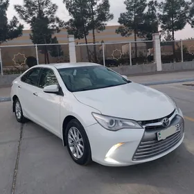 Toyota Camry 2017