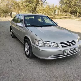 Toyota Camry 2001