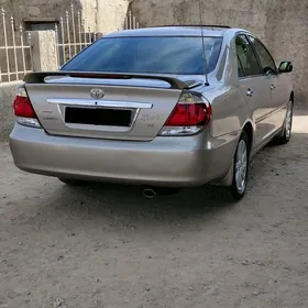 Toyota Camry 2005