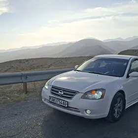 Nissan Altima 2003