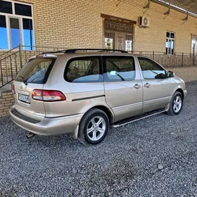 Toyota Sienna 2001