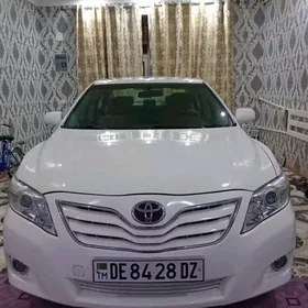 Toyota Camry 2010