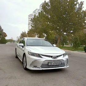 Toyota Camry 2020